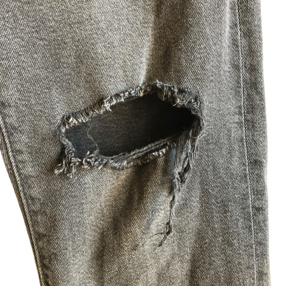 Levi’s Wedgie Straight Black Distressed Jeans Size 30 - Picture 5 of 16